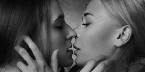 סרטי סקס Bordello: An Insight into the Controversial World of Brothels