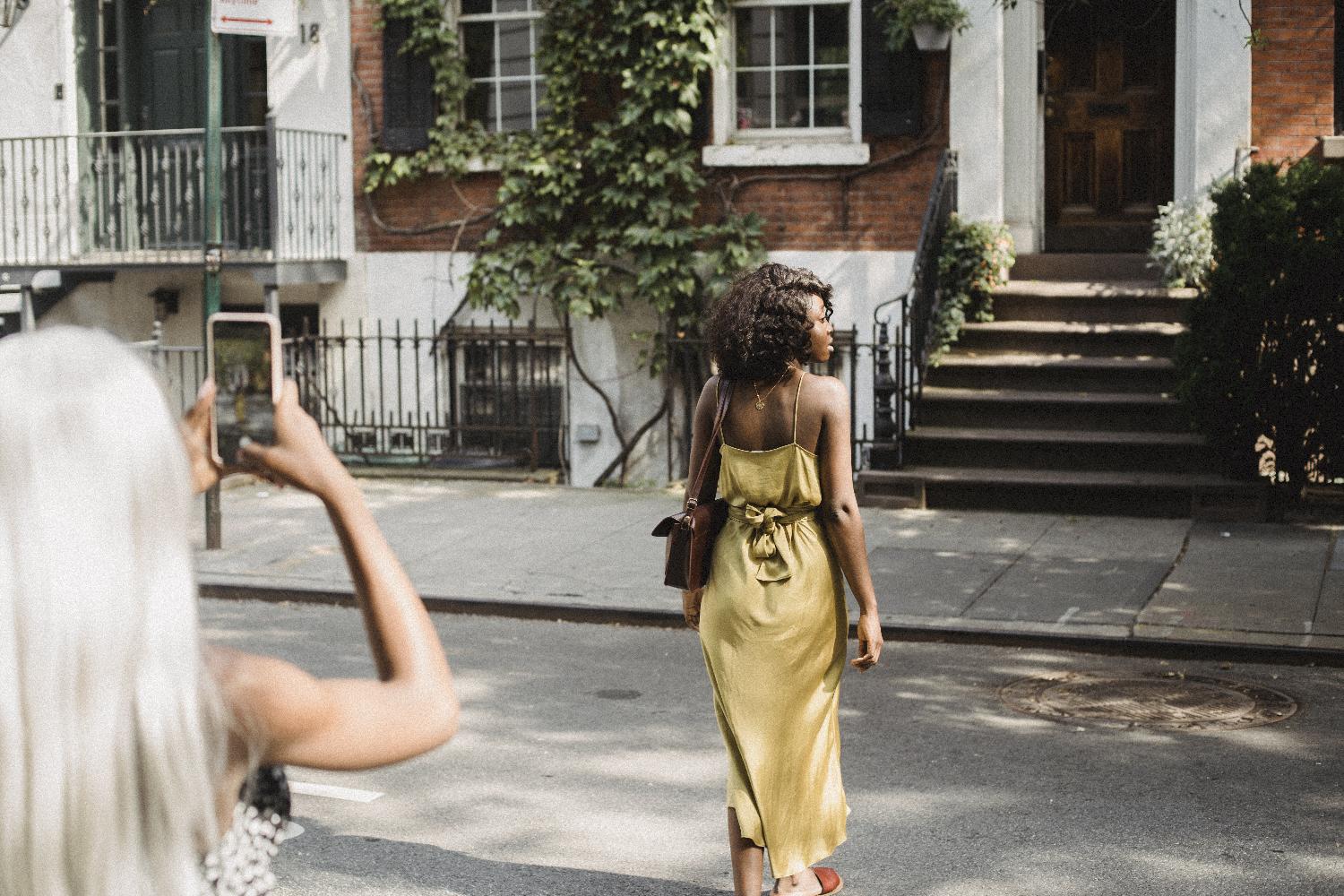 “Exploring the Pros and Cons of Casual Sex”