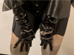 סרטי סקס Bound, Vibed, Pissing and Facial